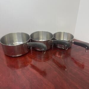 Revere Ware "1801" 2qt, 1.5qt, 1qt Saucepan with 2 Lids - Clinton, IL U.S.A.